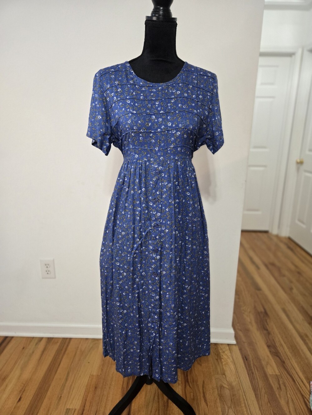 Vintage 90s Erika Studio Floral Midi Dress - With Pockets!